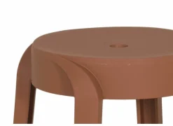 Kruk June 43,5x44,5x55,5cm - polyethyleen - terracotta