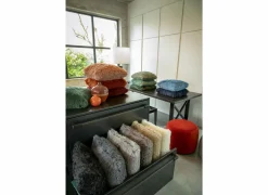 Kussen Fluffy 60x60cm - stof - pumice stone
