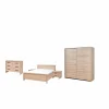 Slaapkamer met bed 140x200cm - kleerkast 203cm - commode 110cm en 2 nachtkastjes