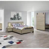 Slaapkamer met bed 180x200cm - kleerkast 245cm - commode 110cm en 2 nachtkastjes