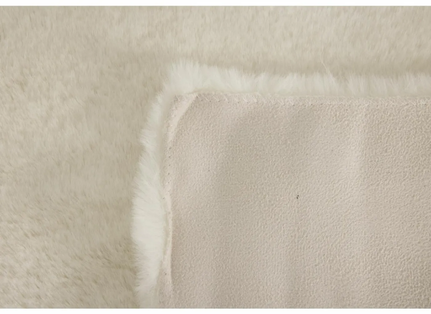 Tapijt Serene 60x110cm - nepbont - ivory